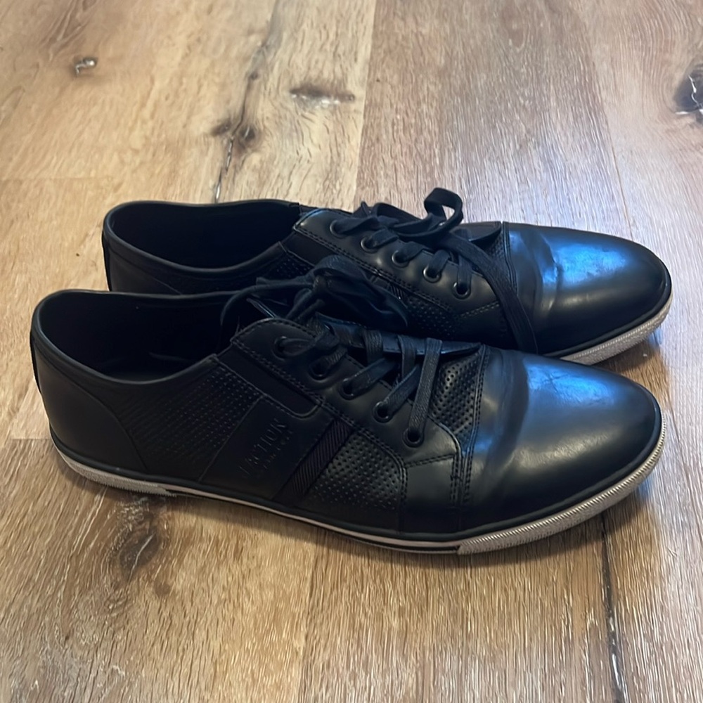 Kenneth Cole Reaction Crown-ED king black w/ White Soul Casual Dress Shoes 12M